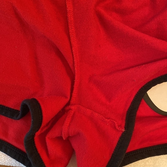 Disney Mickey Mouse SET kids red shorts & T-shirt size 5T - Picture 6 of 10